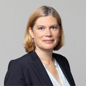 Dr. Louise van Schaik